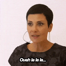 Cristina Cordula dit "ouh là là" devant un beau nom de domaine.