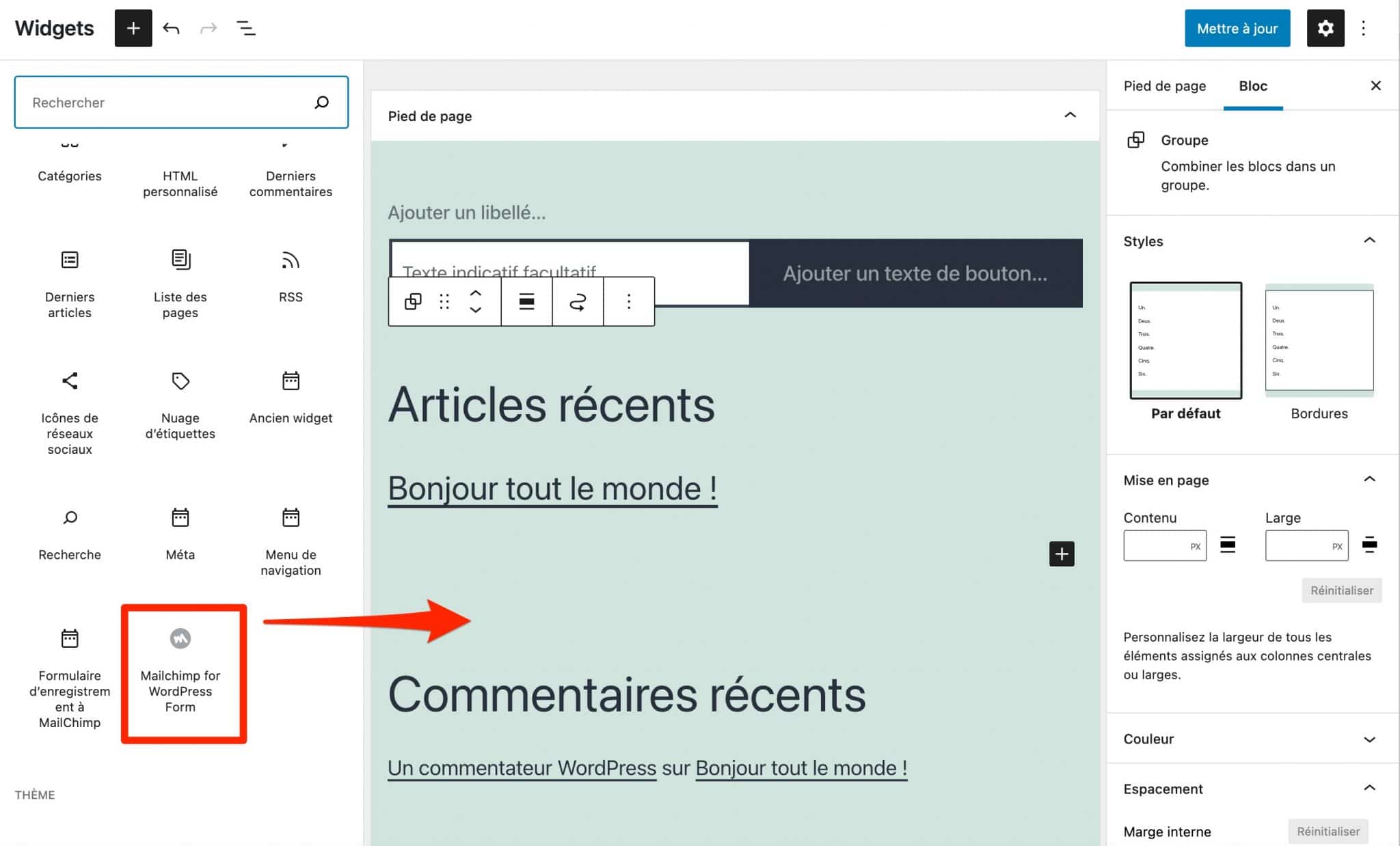 Ajout d'un formulaire dans une zone de widgets.